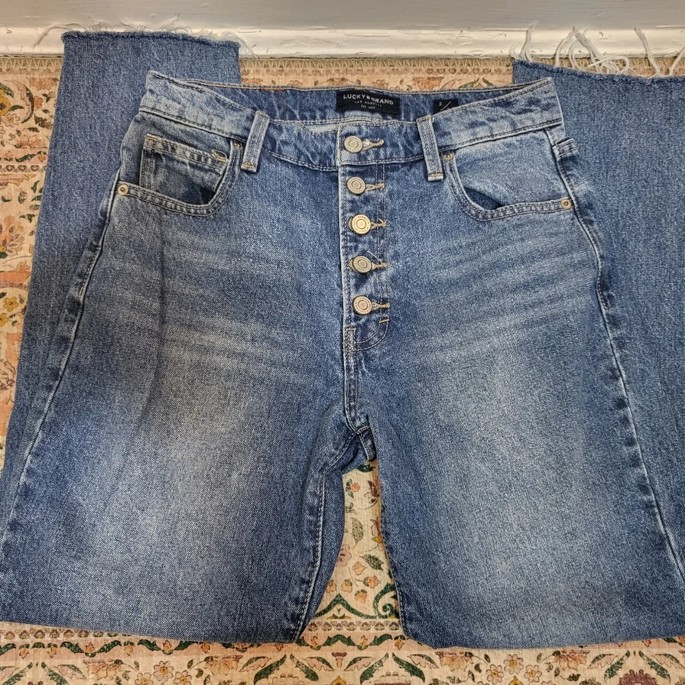 🌜LUCKY BRAND | High Rise Mom Jean Drew | Button Fly | Raw Ankle Hem | size 2/26